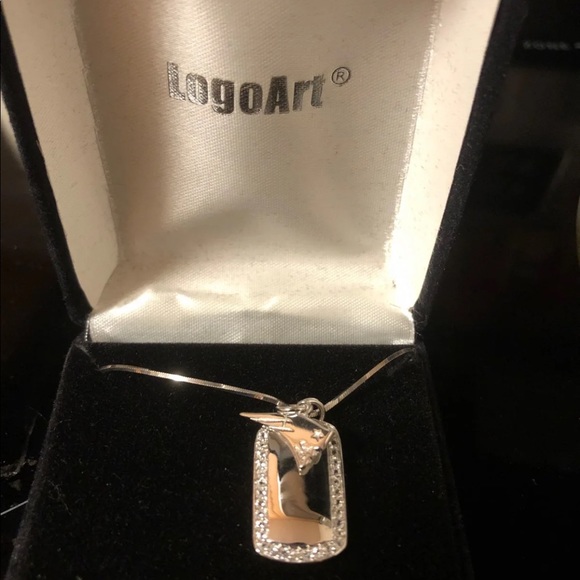 New England Logo Art Necklace - Picture 2 of 2